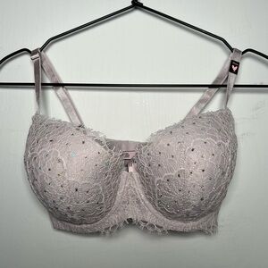 Victoria’s Secret 32DDD Dream Angels Lined Demi Crystals & Lace Bra